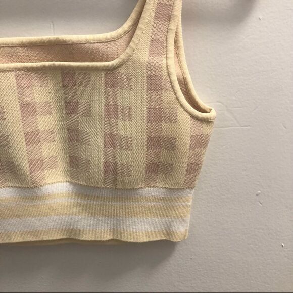 𝅺ARITZIA Babaton Sculpt Knit Tank in Lemongrass Pink and Beige ~ size M Medium - Picture 10 of 13